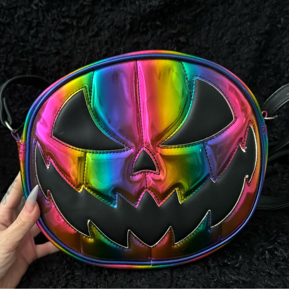 Love pain and stitches bag